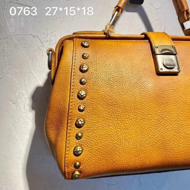 Vintage  Leather Doctor Handbag Purses With Rivet For Women