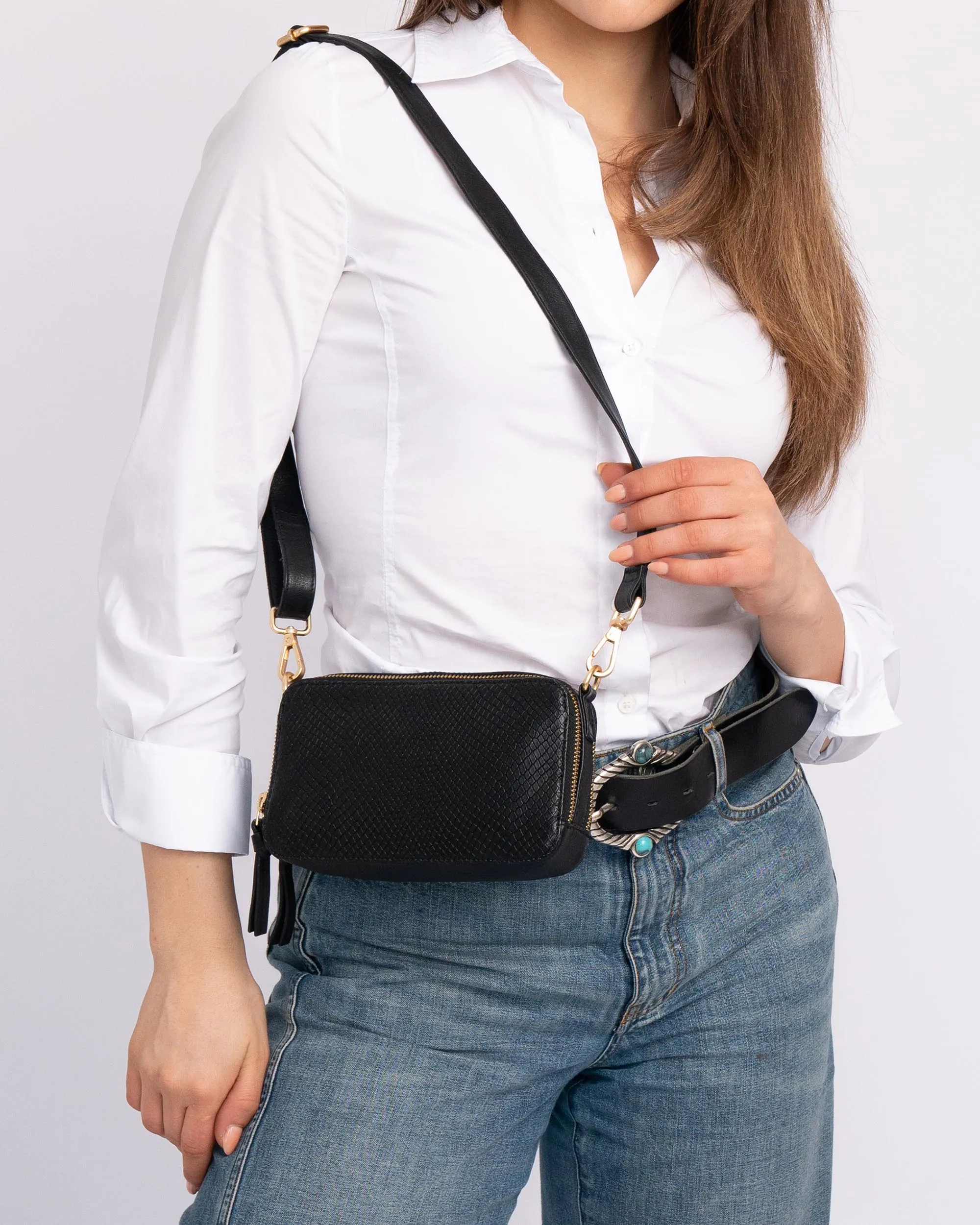 Vries | Leather Crossbody Bag