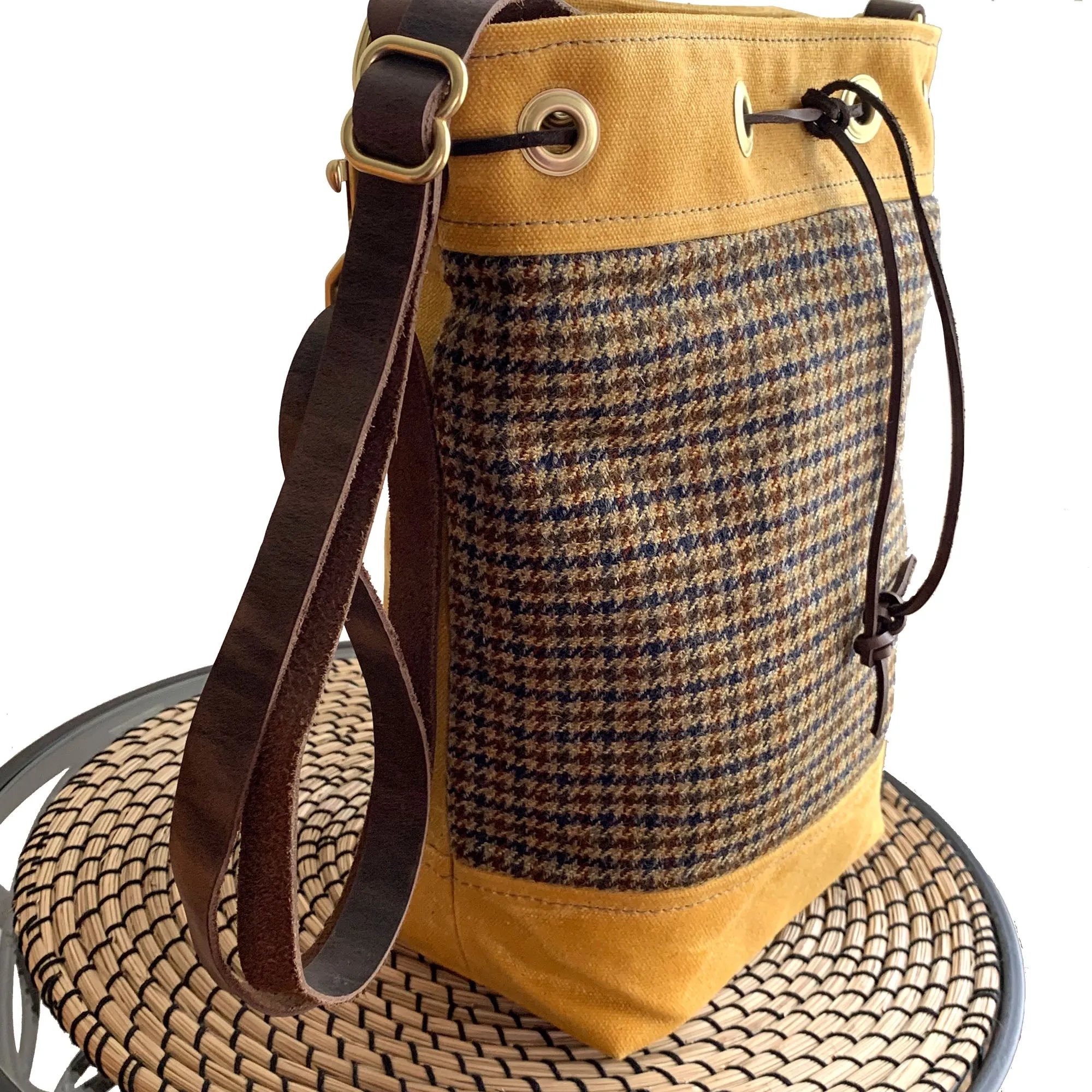 Wildwood Waxed Canvas Houndstooth Bucket Bag